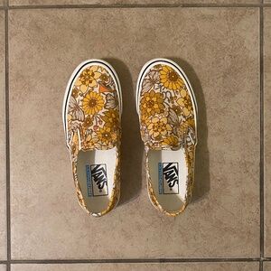 Vans Slip-On SF Trippy Floral Skate Shoes